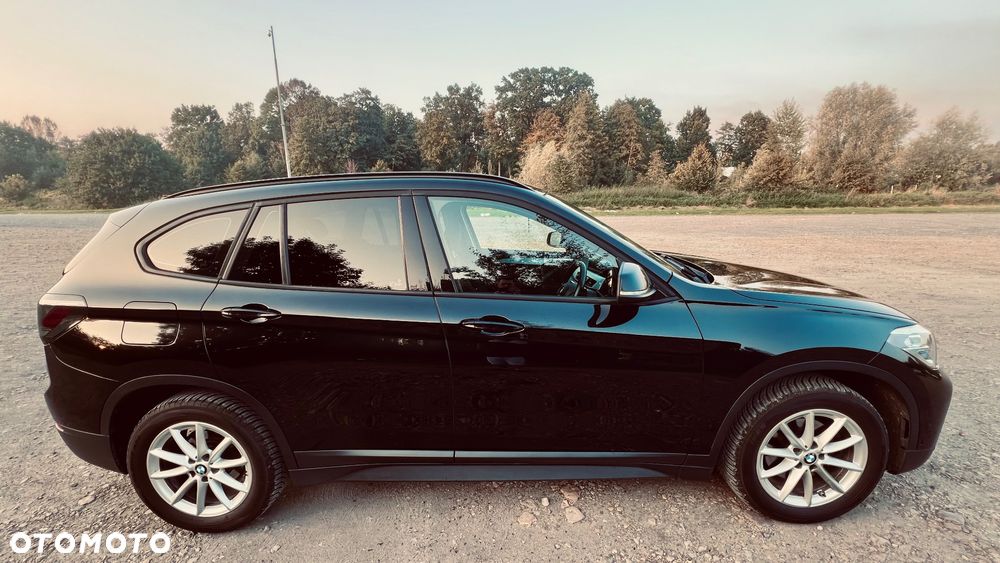 BMW X1 sDrive18i - 19