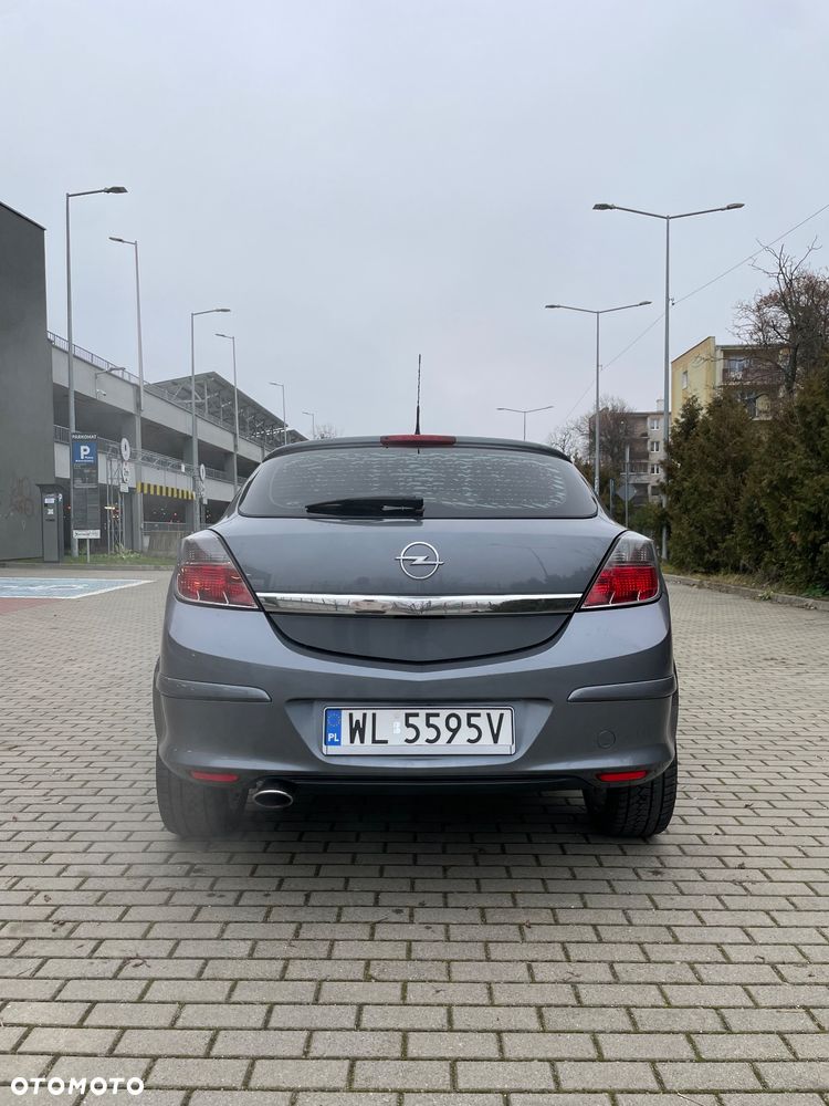 Opel Astra 2.0 Turbo Sport - 4