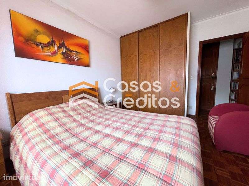 Apartamento T3 com garagem no centro de Canelas - Grande imagem: 5/12
