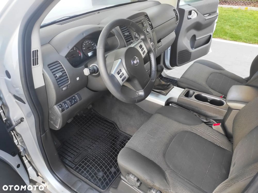 Nissan Navara 2.5 D LE - 18