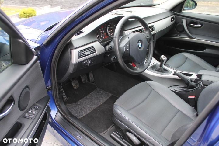 BMW Seria 3 - 13