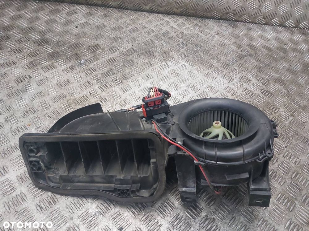 OBUDOWA NAGRZEWNICY RENAULT CLIO II - 1