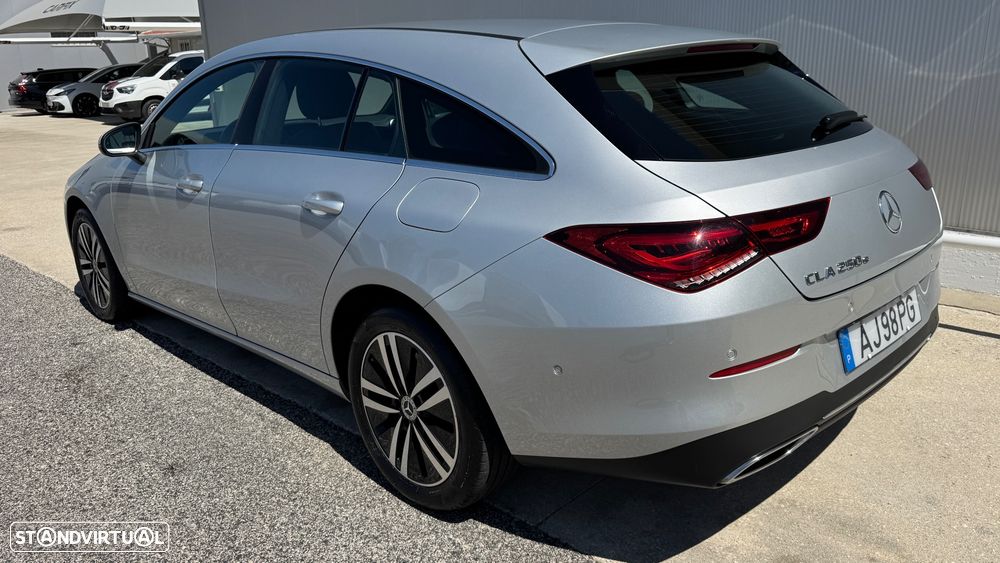 Mercedes-Benz CLA 250 e Shooting Brake Style Plus - 8