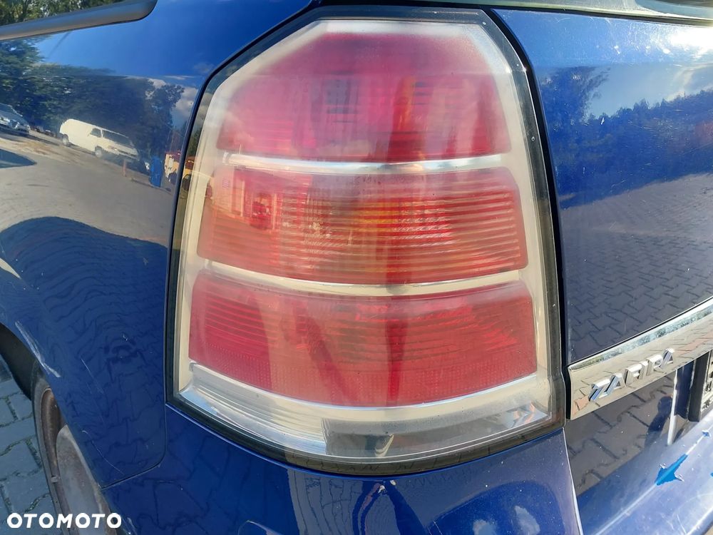 Opel Zafira B silnik kompletny 1.9 CDTI JTD 120KM wtryski pompa paliwa klimatyzacji wspomagania regulator alternator maglownica sprzęgło lewarek 6 biegów drzwi klapa błotnik lusterko kolor Z21B lampa reflektor przód przedni xenon przetwornica tył tylna hak holowniczy zestaw startowy sterownik stacyjka zamek zacisk hamulcowy deska rozdzielcza panel wyświetlacz boczek fotele mechanizm osłona manetki tempomat wykładzina podsufitka kierownica plastiki szyba NA CZĘŚCI WSZYSTKIE CZĘŚCI - 14