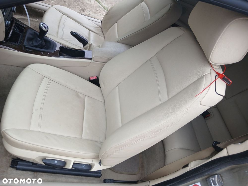 FOTELE KANAPA BMW E92 JASNA SKÓRA - 2