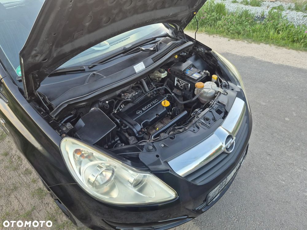 Opel Corsa 1.2 16V Cosmo - 19
