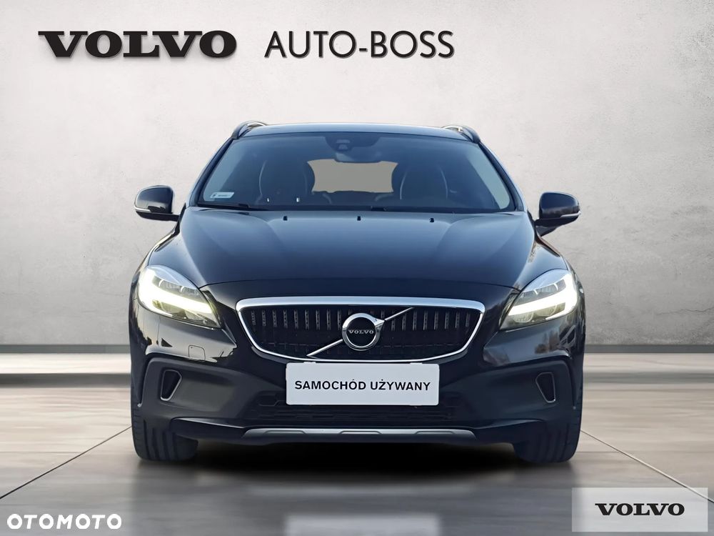 Volvo V40 Cross Country T3 Drive-E Dynamic Edition - 2