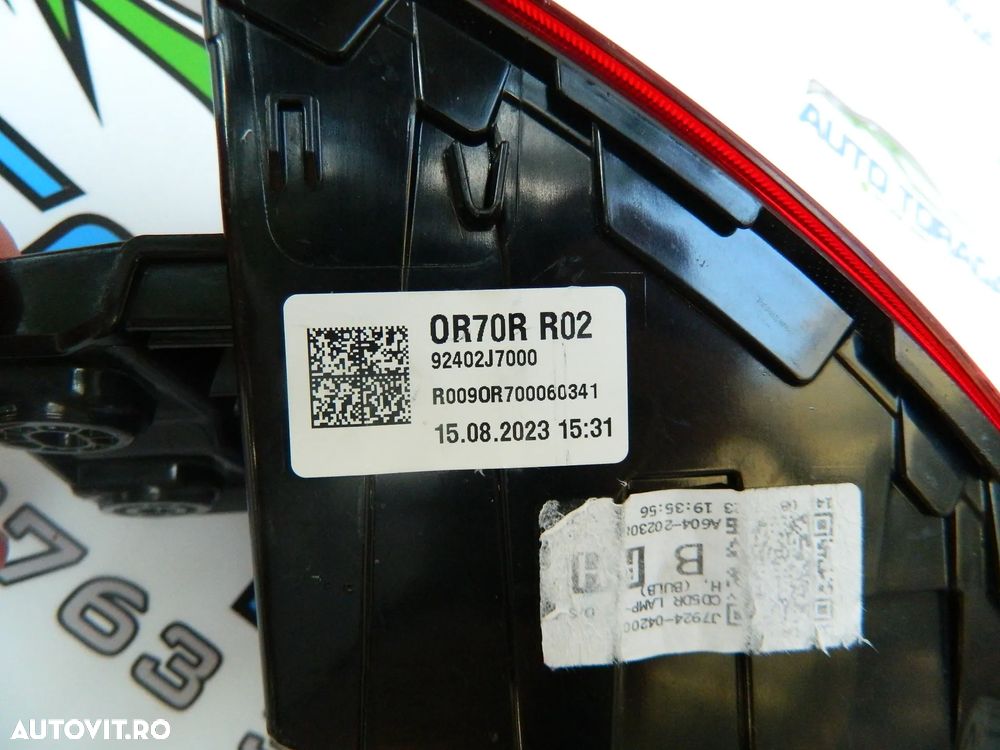 Stop dreapta Kia Ceed 3 [facelift] 2021 2022 2023 2024 cod 92402J7000, 92402-J7000 - 7