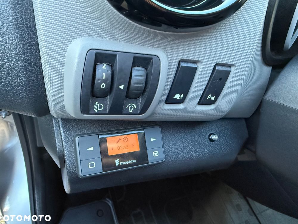 Renault TRAFIC - 16