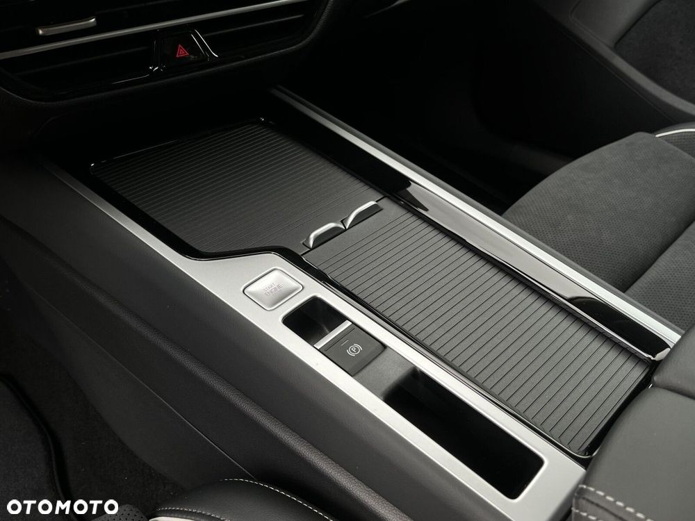 Volkswagen Passat Variant 2.0 TSI Elegance DSG - 16