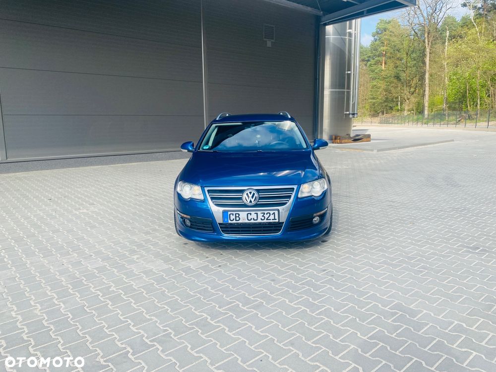Volkswagen Passat - 2