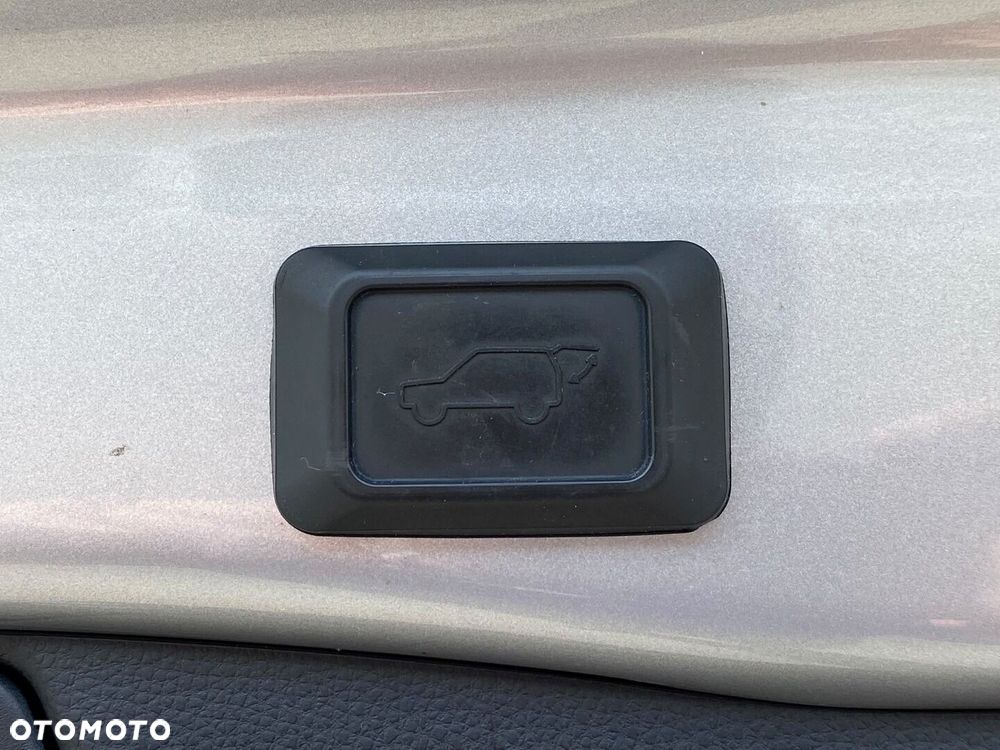 Toyota RAV4 2.5 Hybrid Selection 4x4 - 34