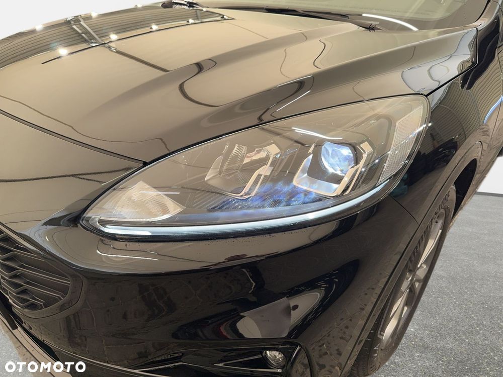 Ford Kuga - 10