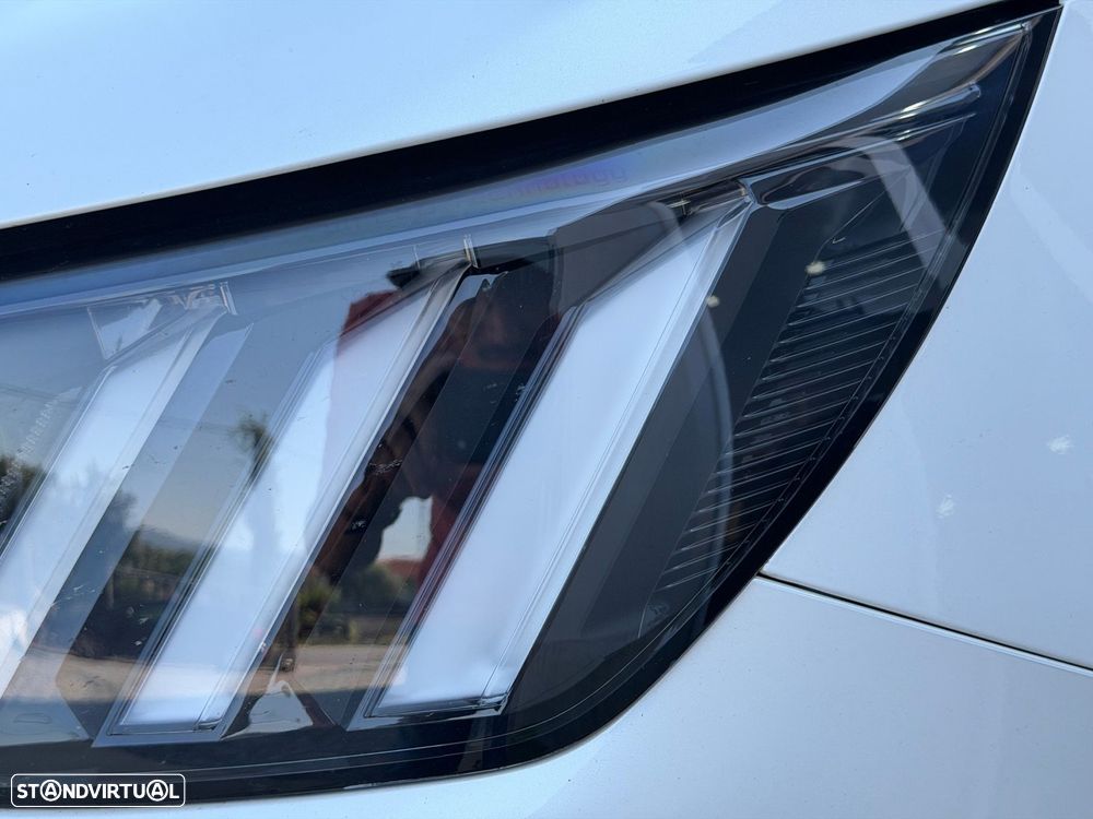 Peugeot 2008 1.2 PureTech GT Line EAT8 - 10