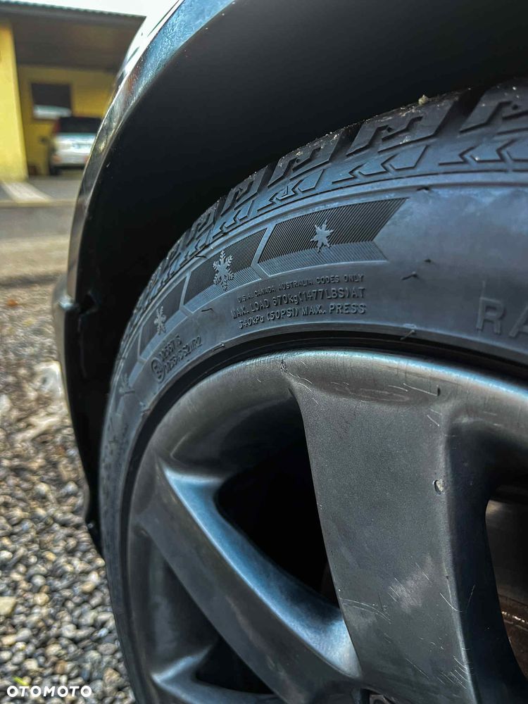 BMW Seria 3 323i - 5