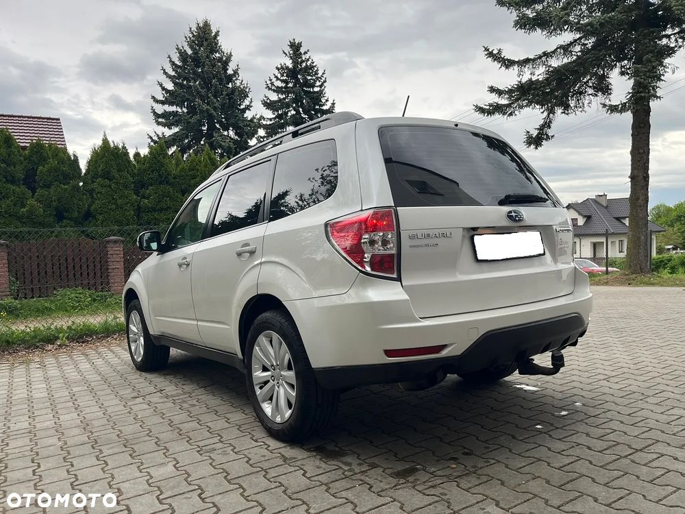 Subaru Forester 2.0i Exclusive - 4