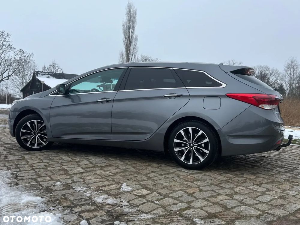 Hyundai i40 Kombi blue 1.7 CRDi DCT Premium - 4