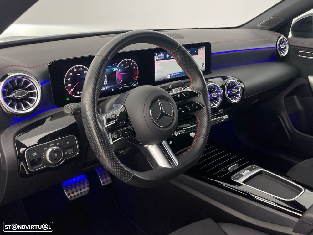 Mercedes-Benz CLA 200 Standard - 16