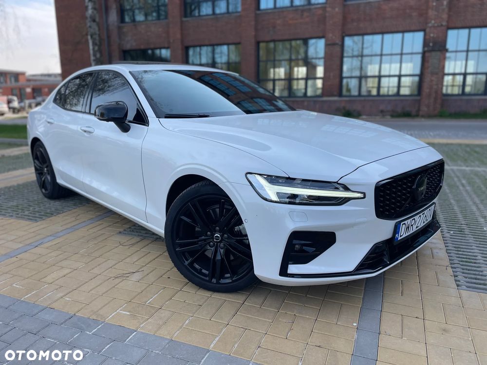 Volvo S60 B5 B R-Design - 9