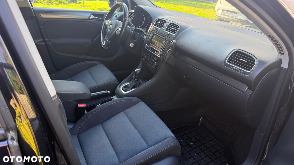 Volkswagen Golf 2.0 TDI Highline DSG - 9