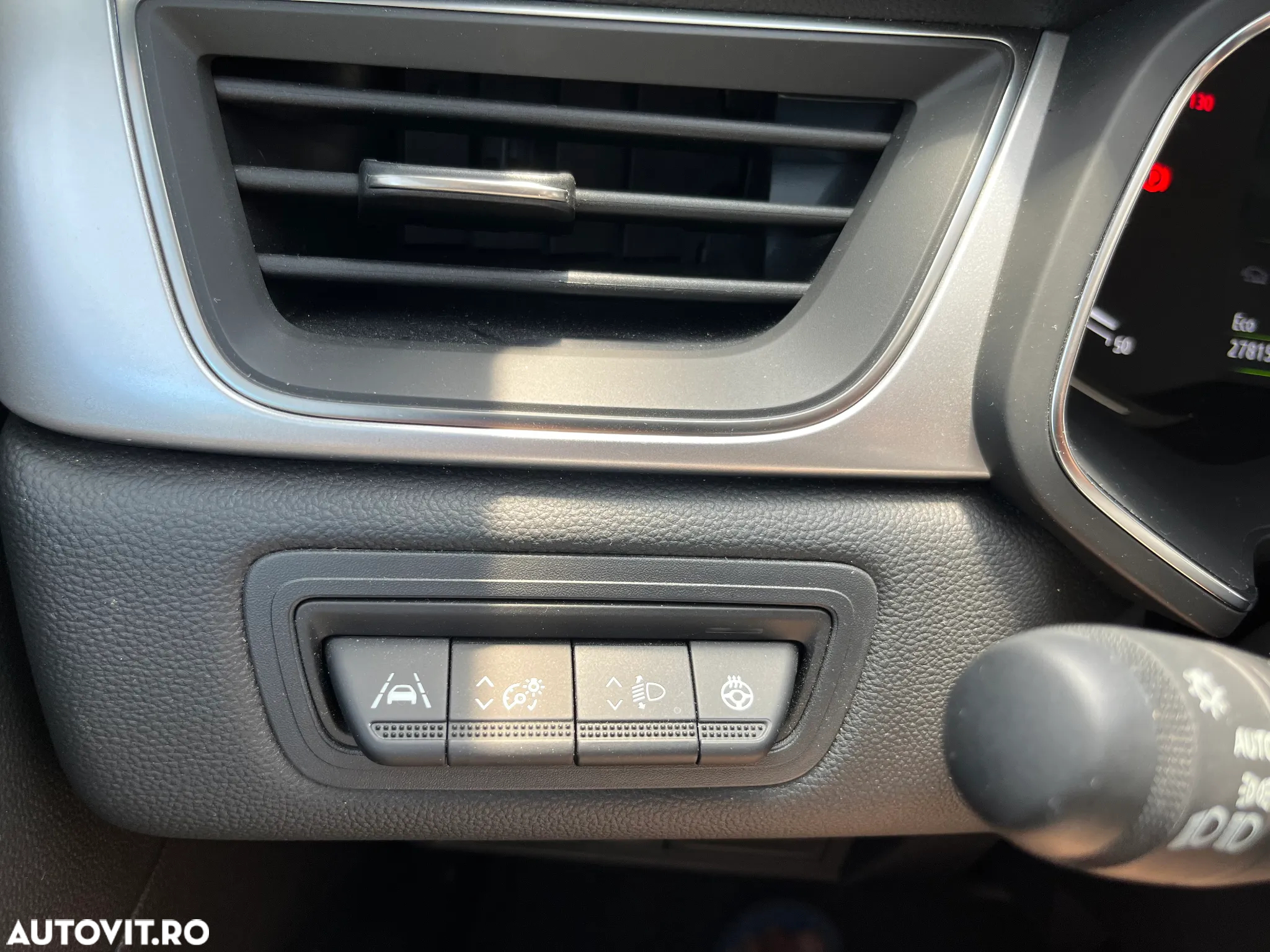 Renault Captur MHEV 140 EDC Techno - 22