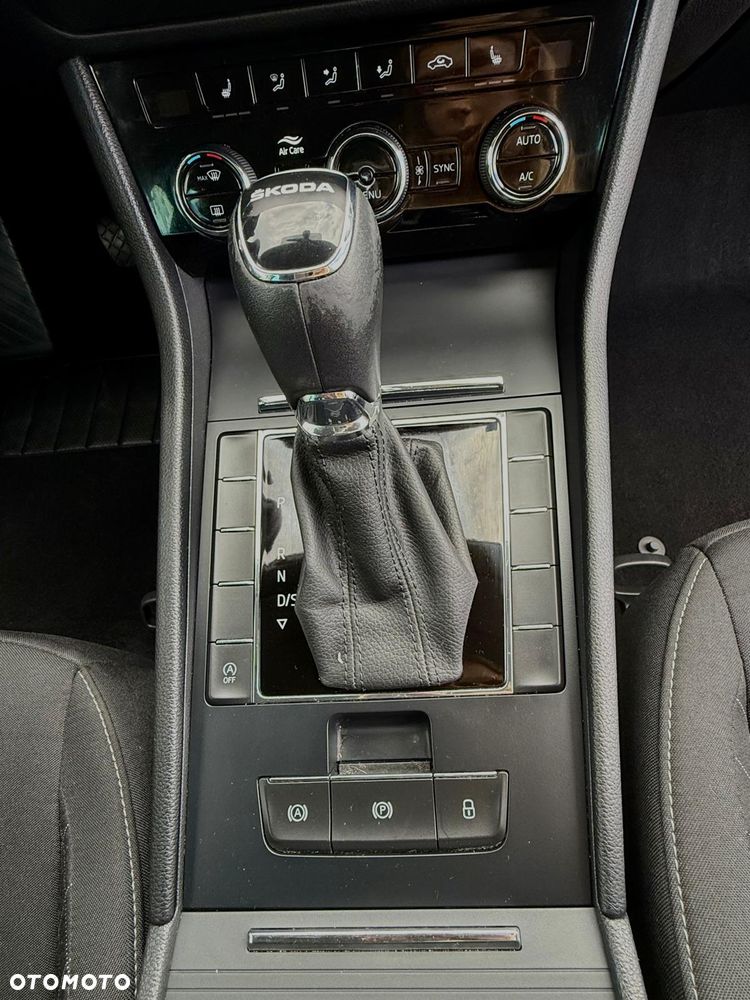 Skoda Superb 2.0 TDI Active DSG7 - 13