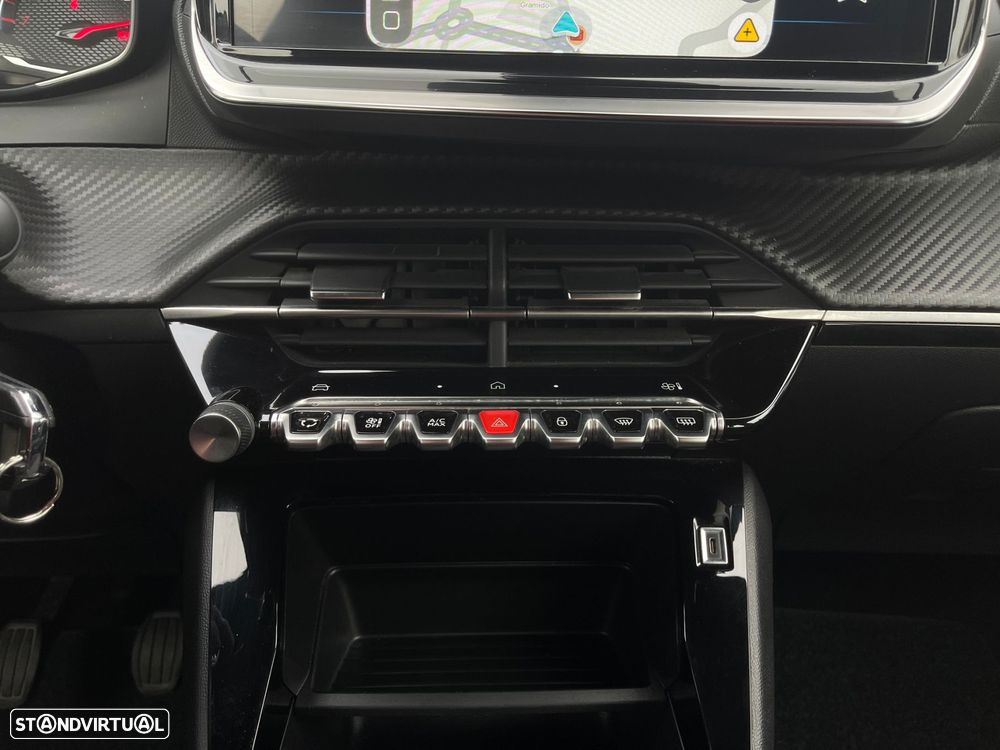 Peugeot 2008 1.2 PureTech Active - 37