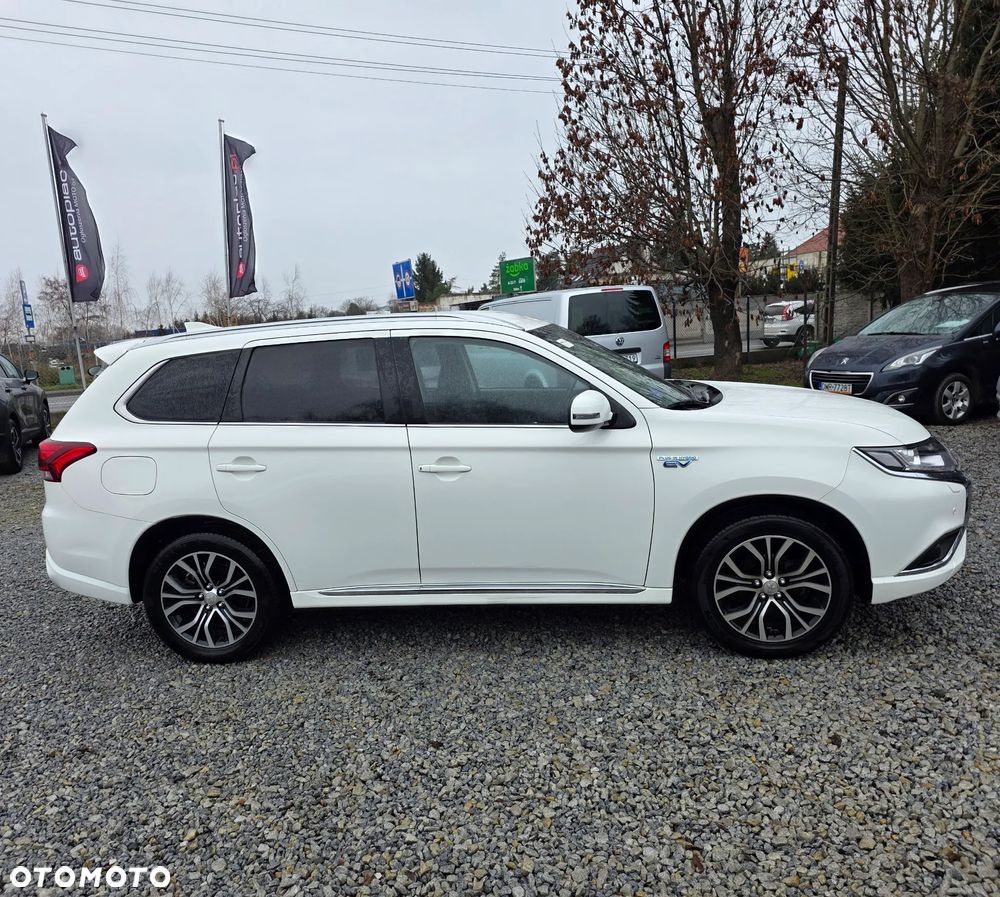 Mitsubishi Outlander 2.4 4WD Spirit+ - 1