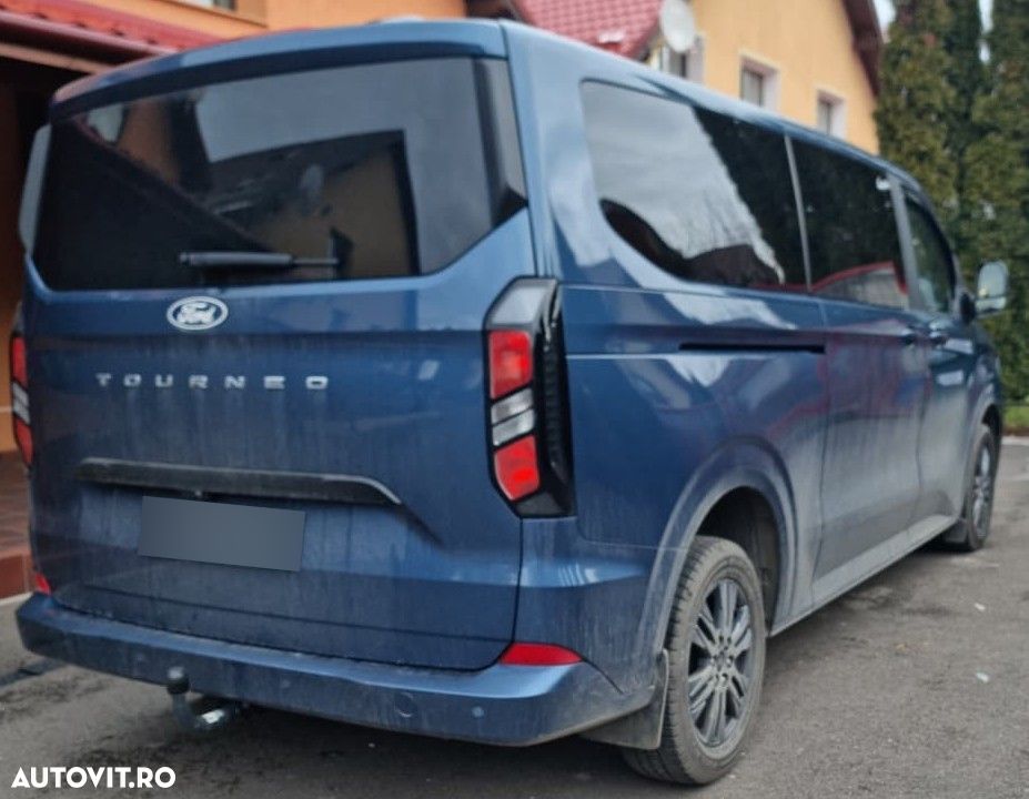 Ford Tourneo Custom Bus 320 2.0 EcoBlue 170 CP L1H1 Titanium Aut. - 12
