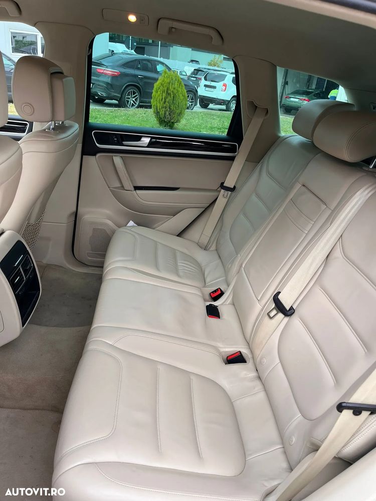 Volkswagen Touareg - 21