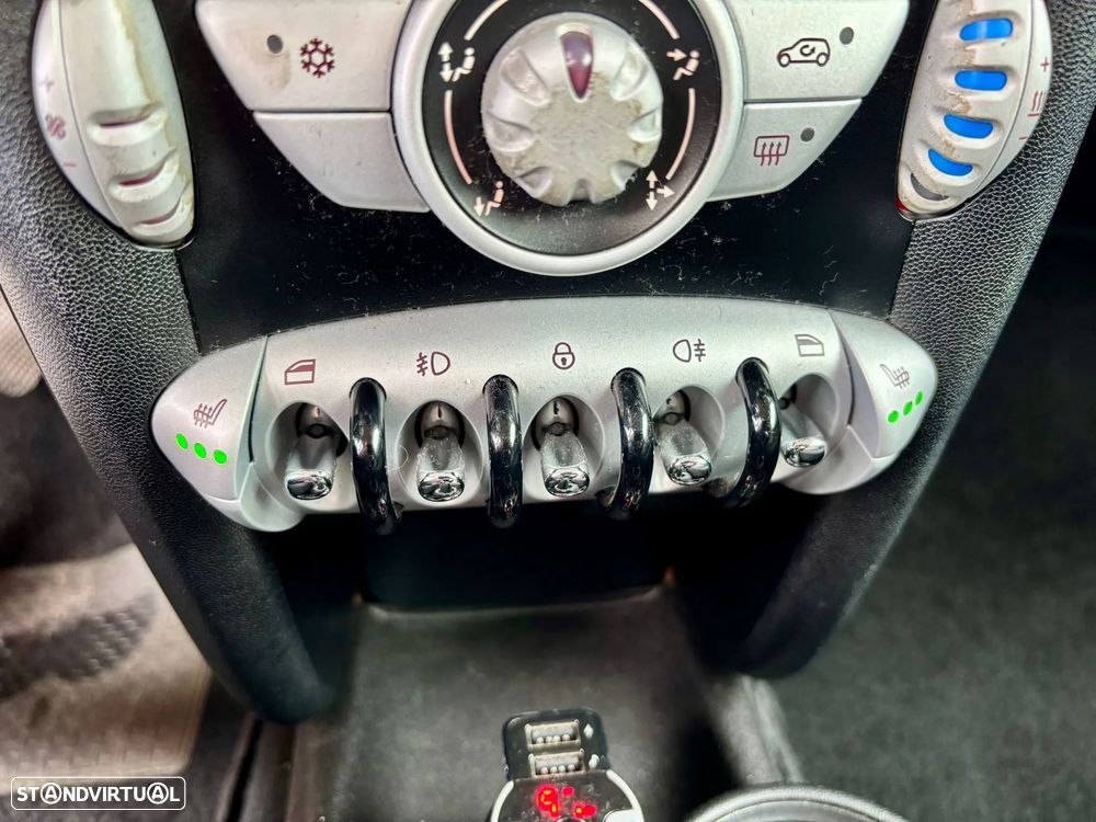 MINI 3 Portas One - 16