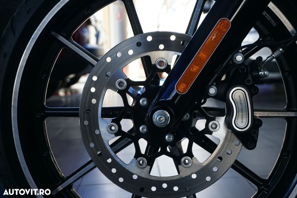 Harley-Davidson Softail Breakout FXSB - 17