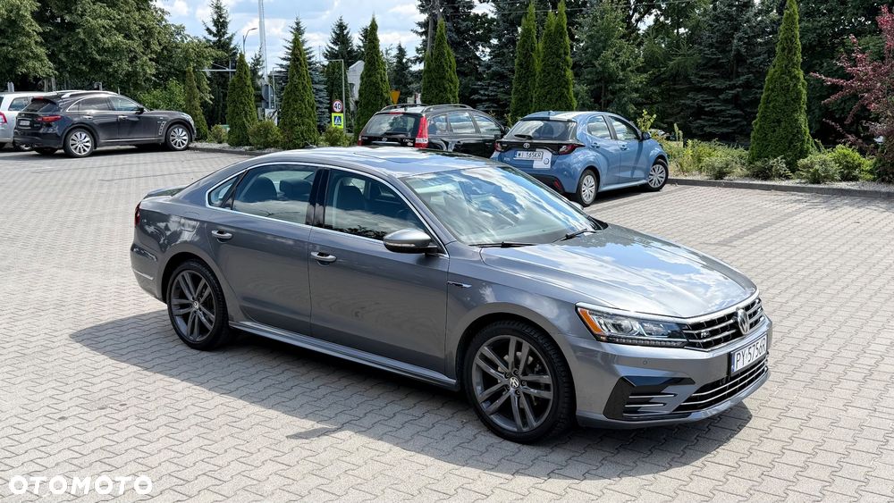 Volkswagen Passat - 10
