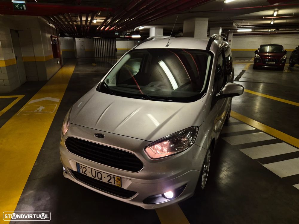 Ford Tourneo Courier 1.0 EcoBoost Titanium - 4