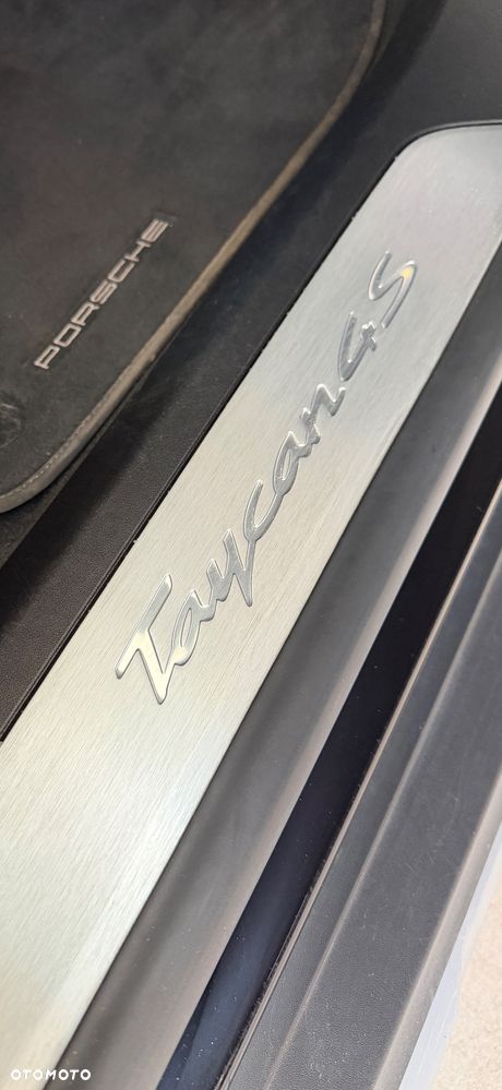 Porsche Taycan 4S Performance Plus - 17