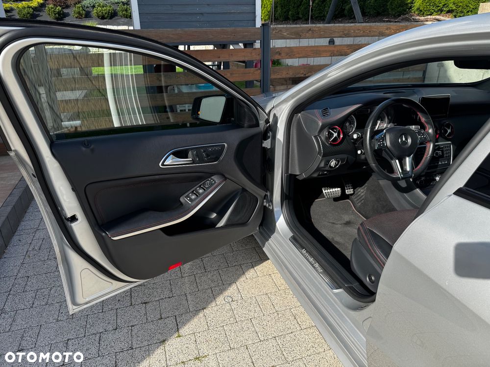 Mercedes-Benz Klasa A 250 4-Matic Sport - 23