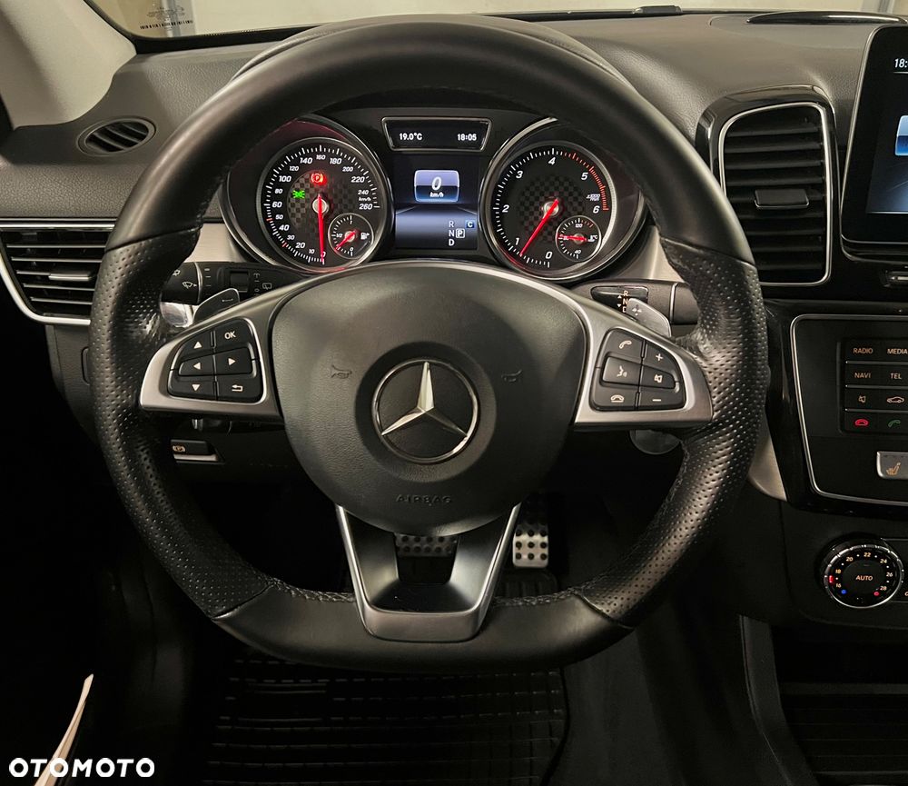 Mercedes-Benz GLE 250 d 4-Matic - 28