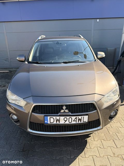 Mitsubishi Outlander 2.0 DID Instyle - 1