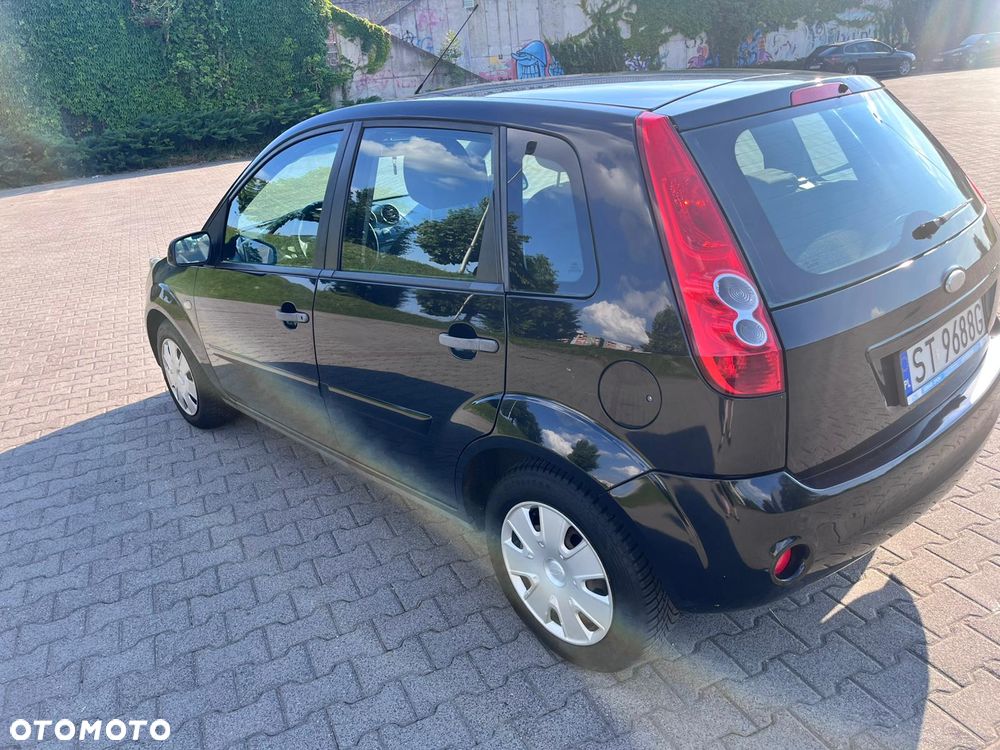Ford Fiesta 1.3 - 12