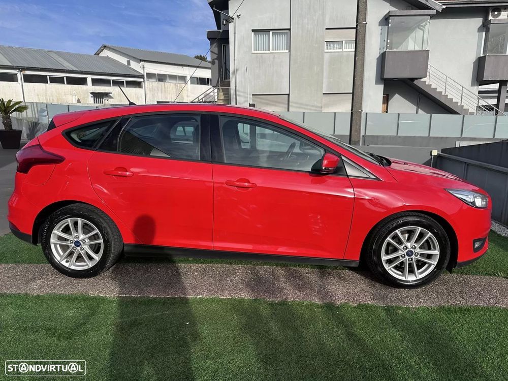 Ford Focus 1.5 TDCi Titanium ECOnetic - 14