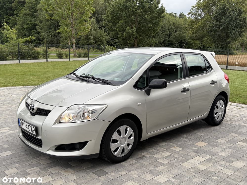 Toyota Auris - 2