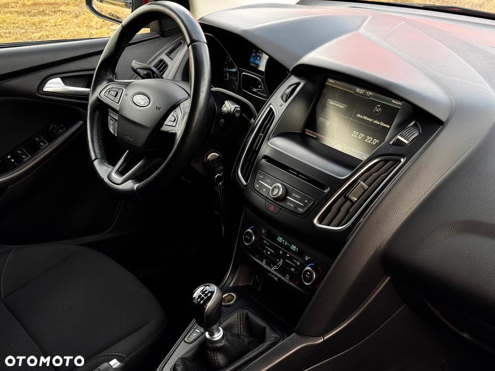 Ford Focus 1.0 EcoBoost Gold X (Edition) - 28