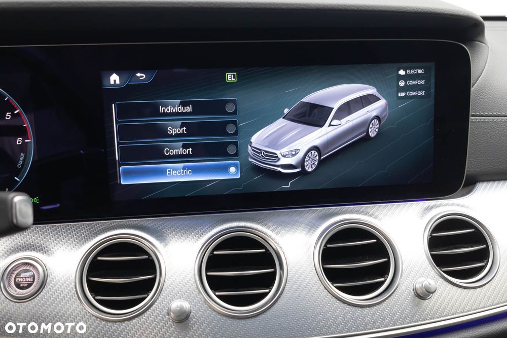 Mercedes-Benz Klasa E 300 de PHEV 4-Matic Avantgarde 9G-Tronic - 25