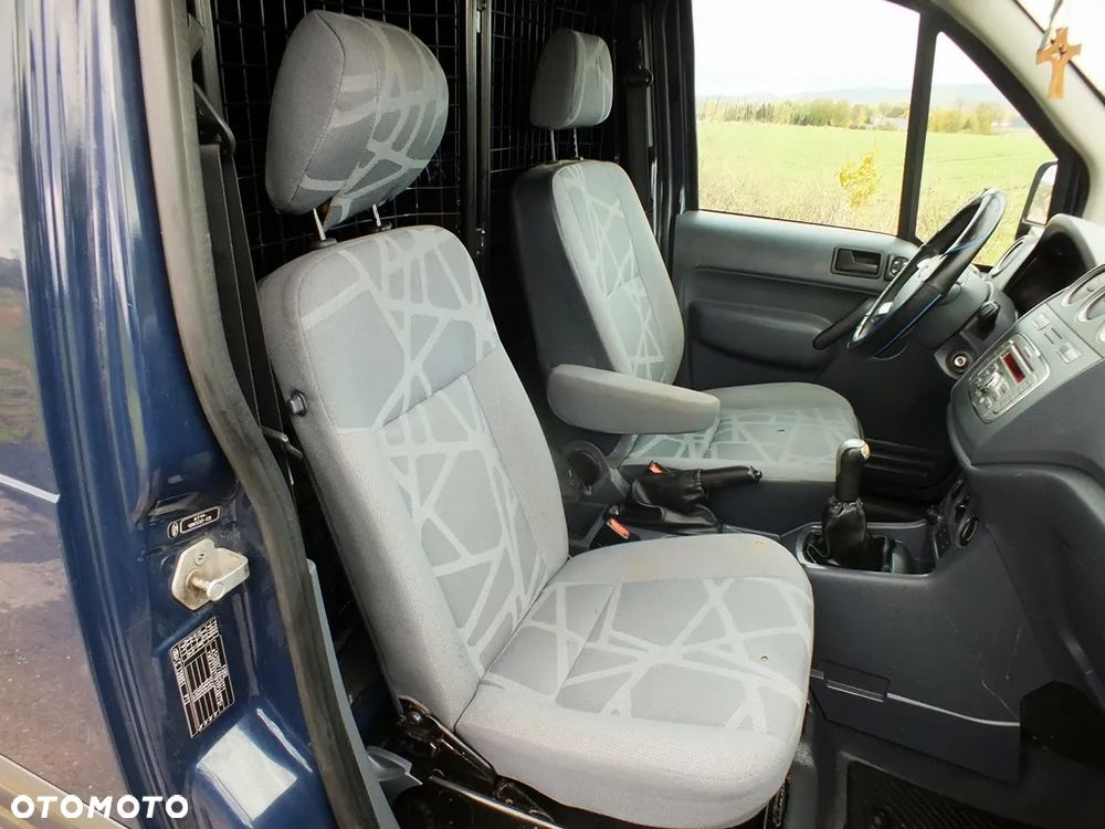 Ford Transit Connect - 18
