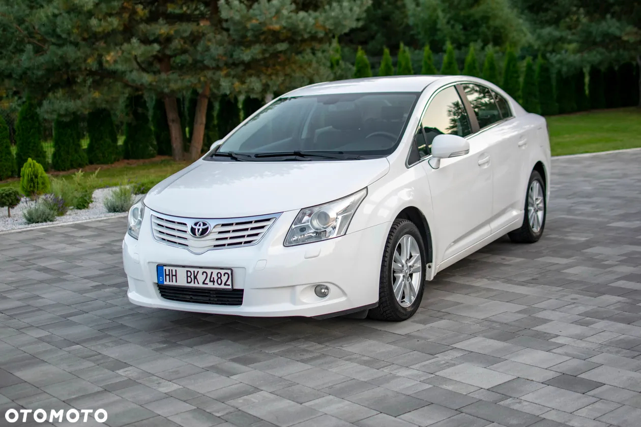 Toyota Avensis - 2