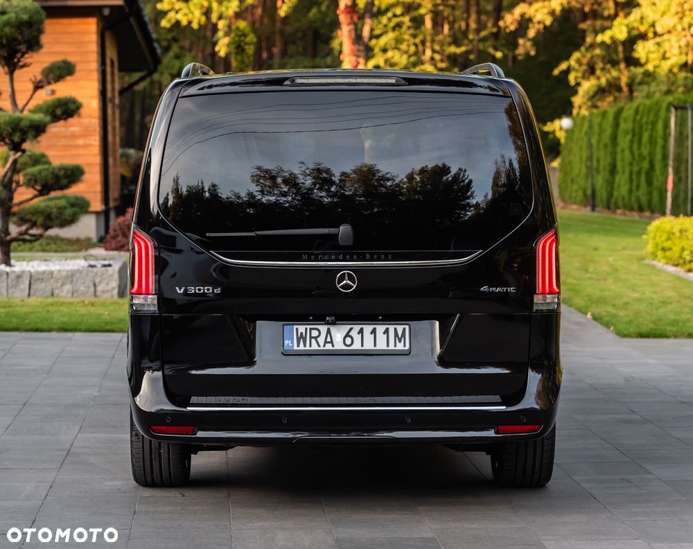 Mercedes-Benz Klasa V 300 d extralang 4Matic 9G-TRONIC Avantgarde Edition Edition 19 - 31