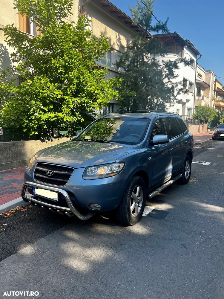 Hyundai Santa Fe 2.2 DSL VGT 5 SEATS 4WD MT PREMIUM - 2