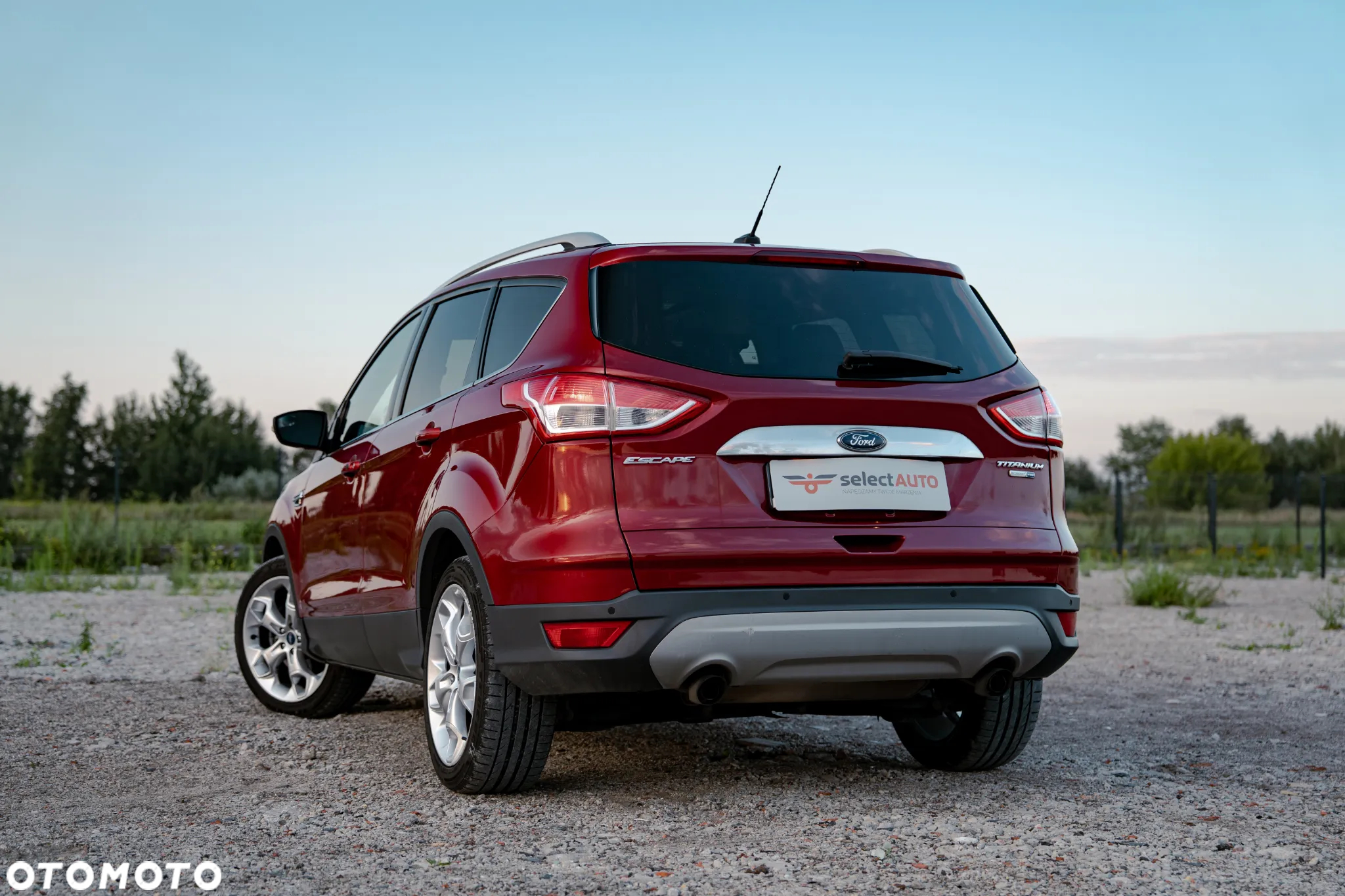 Ford Escape 2.0 EcoBoost AWD Titanium - 4