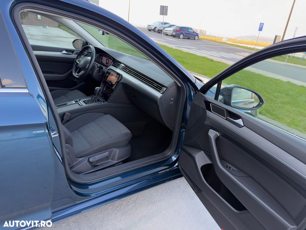 Volkswagen Passat 2.0 TDI SCR DSG Business - 22