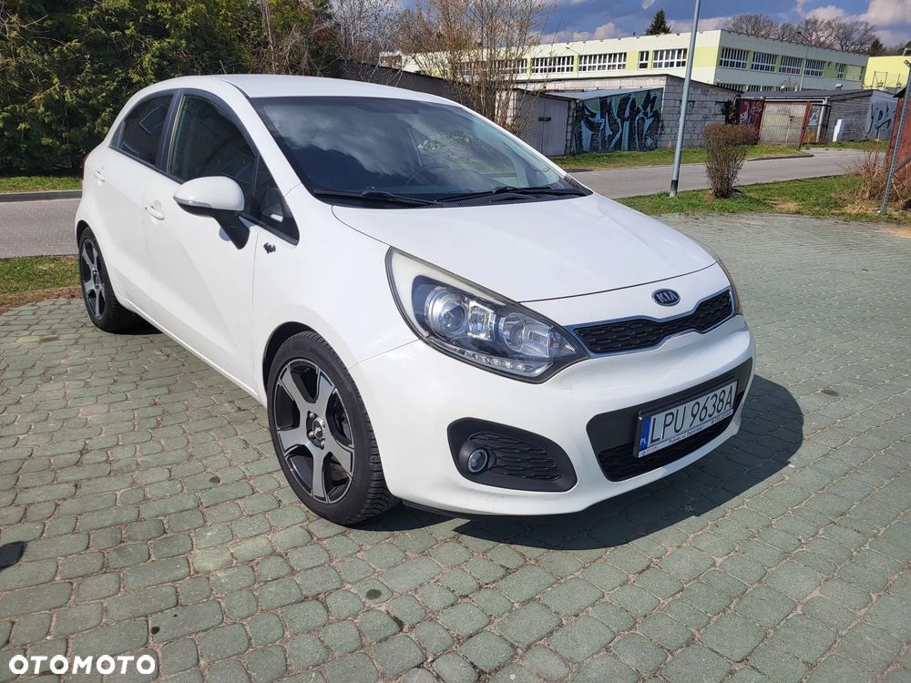 Kia Rio - 1